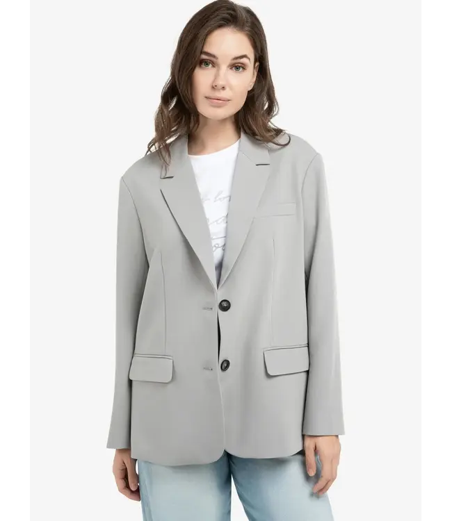 01-501081-602/99047  Oversized blazer with fancy button details