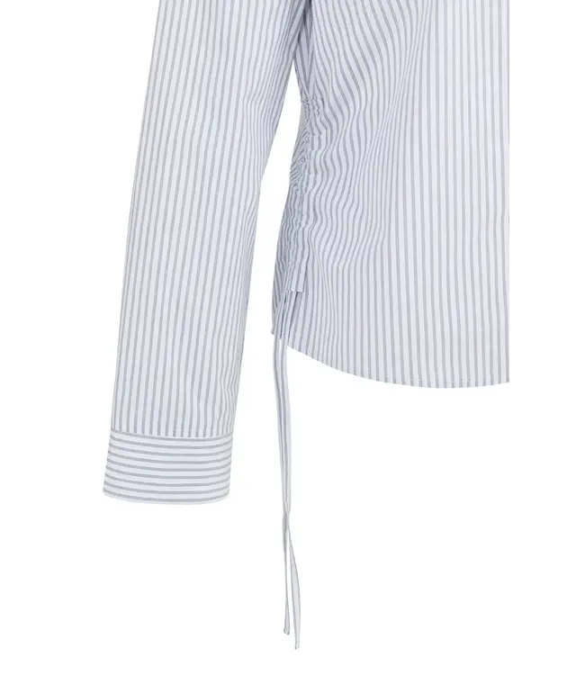 01-201203-602/990471  Fitted blouse with side drawstrings