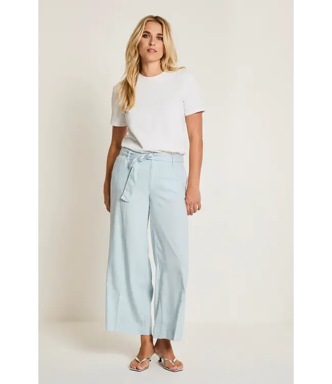 SS262.088394/328-IceBlue-L28  Cloe Belt