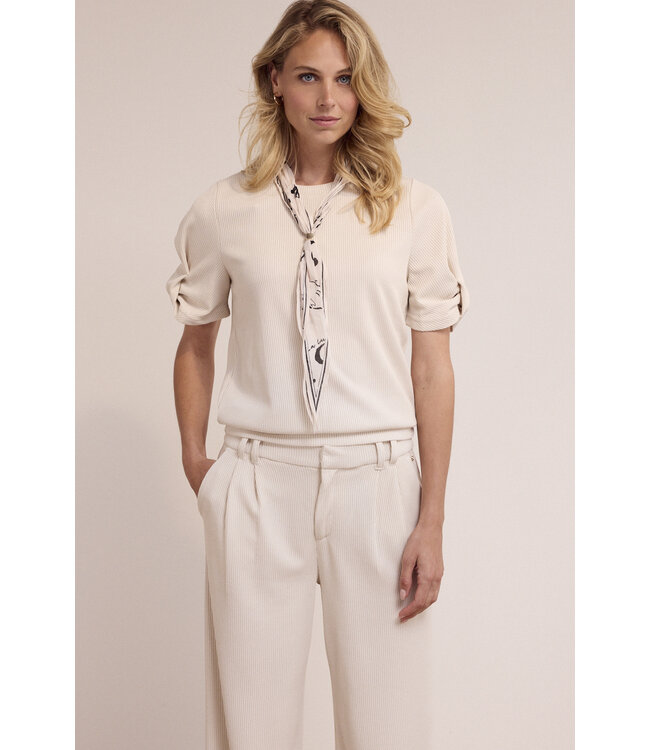 C16-19-401/006800-Stone  Short-Sleeve Top Cuff Detail