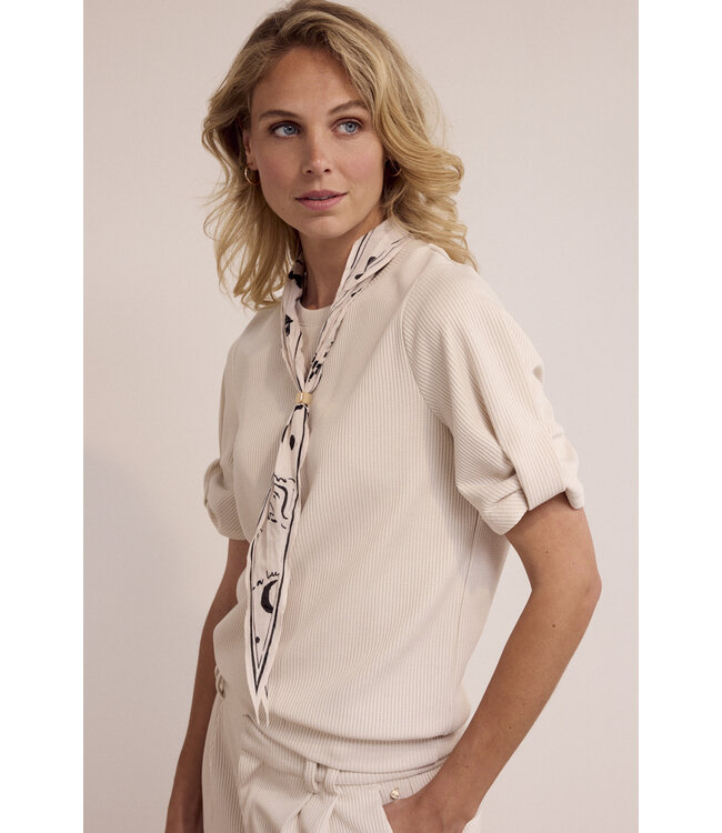 C16-19-401/006800-Stone  Short-Sleeve Top Cuff Detail