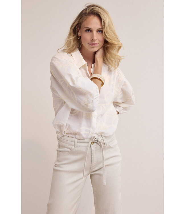 O17-19-301/001100-OffWhite  Blouse Fancy Armhole