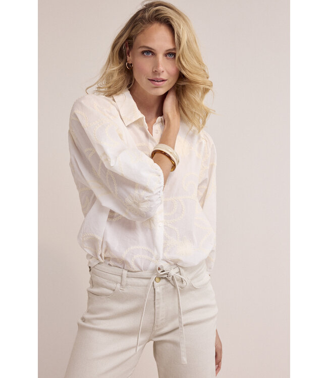 O17-19-301/001100-OffWhite  Blouse Fancy Armhole