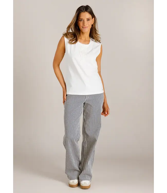 4200922/OffWhite  Verene Tops