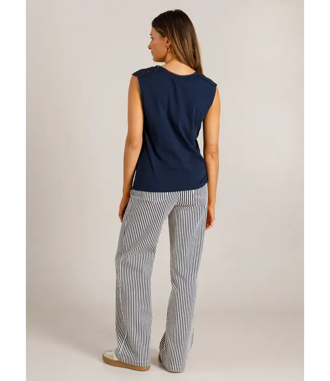 4200922/NightBlue  Verene Tops