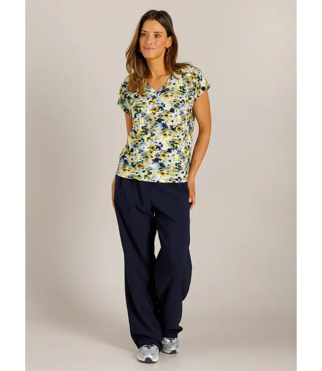 4200940-OffWhite/Multi-C  Vyella Tops