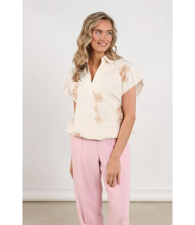 NKS01125-Offwhite/Blush  Daniek Top Embroidery