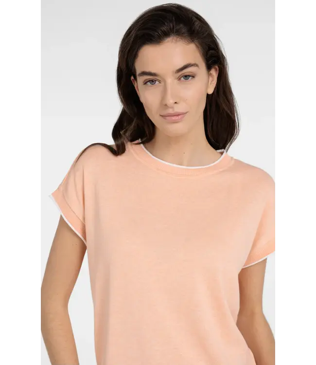 01-000580-604/313072  Knitted sweater with rolled edges