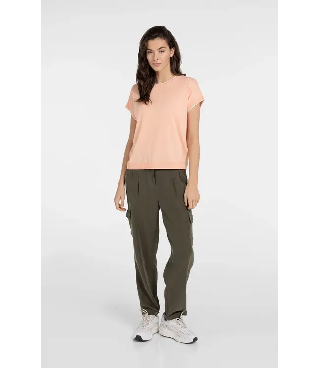 01-000580-604/313072  Knitted sweater with rolled edges