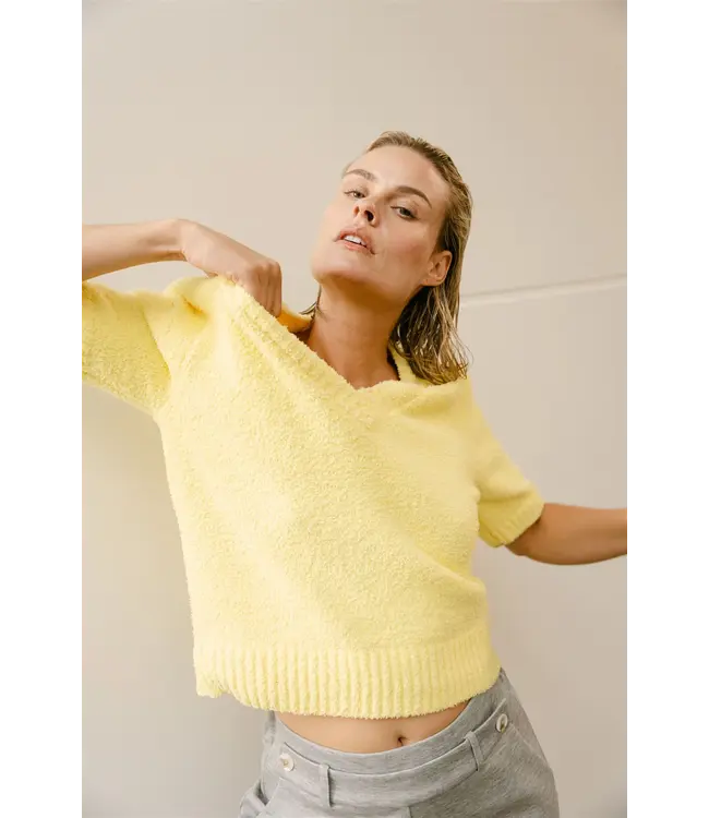 BallatoS6/Yellow  soft yarn pullover