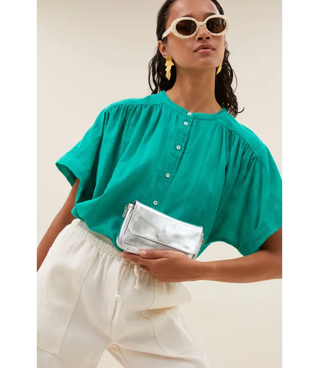 26112080/lucky green  alex dobby blouse