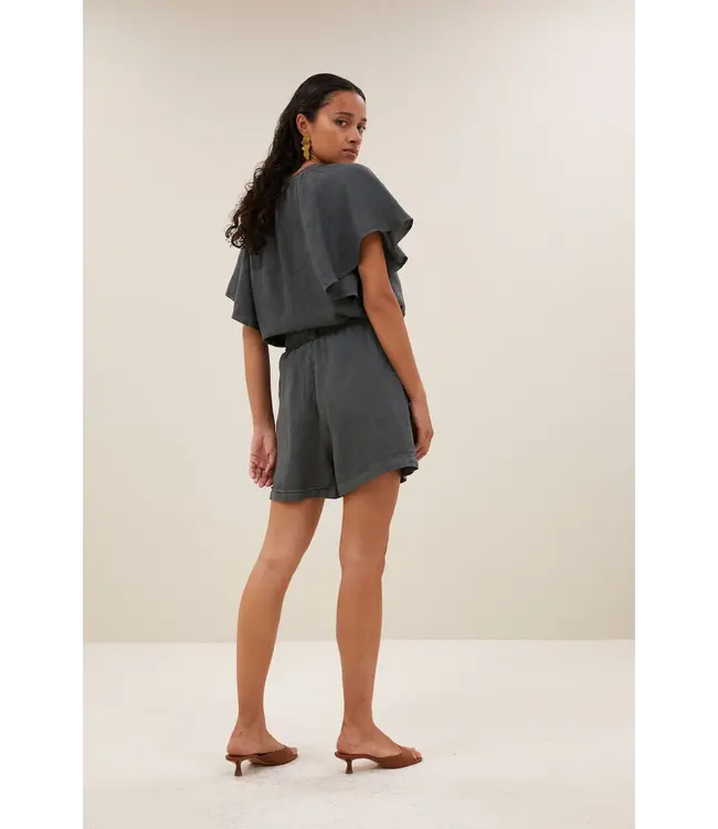 26218505/charcoal  june linen shorts