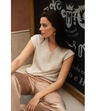 Label Dot 2616000/Beige  Naz