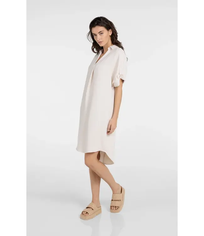 01-601218-604/99058  V-neck dress with pleated sleeves