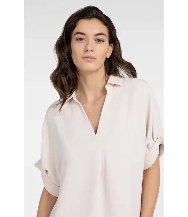 01-601218-604/99058  V-neck dress with pleated sleeves