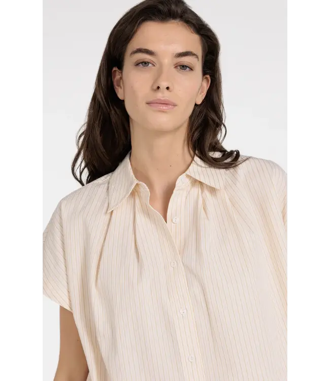 01-201221-604/211101  Striped sleeveless blouse with button detail