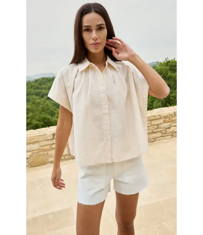 01-201221-604/211101  Striped sleeveless blouse with button detail