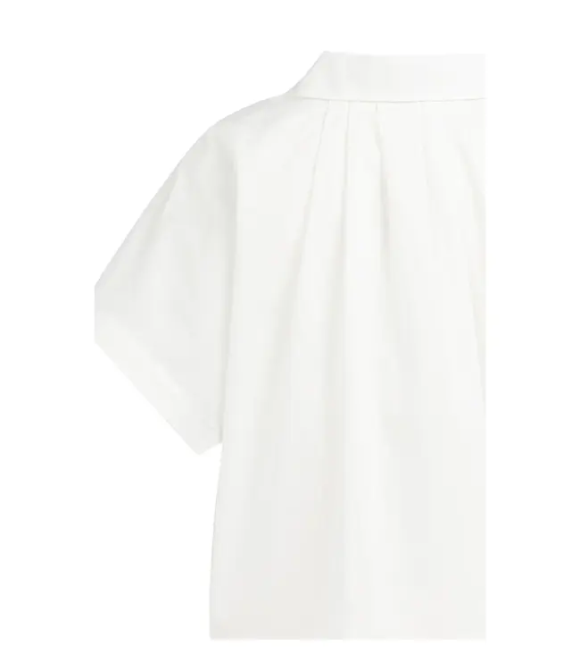 01-201202-604/00000  Sleeveless blouse with button detail