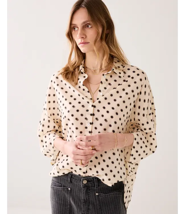 2s3434-12390/000122-Ivory  Blouse Blury dots
