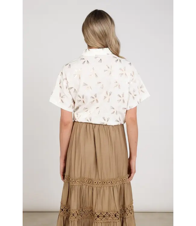 NKS02207-Offwhite/Gold  Britt Blouse Embroidery