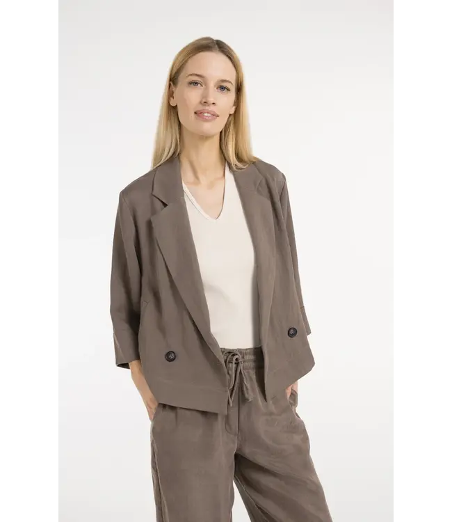 01-501084-605/99070  Woven loose fit blazer jacket with kimono sleeve