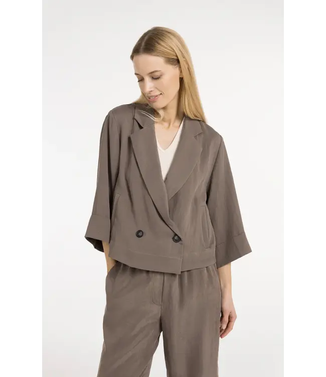 01-501084-605/99070  Woven loose fit blazer jacket with kimono sleeve