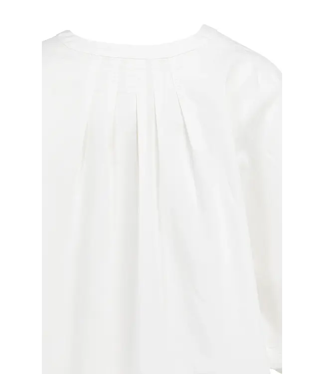 01-201217-605/99064  Batwing blouse with back pleats