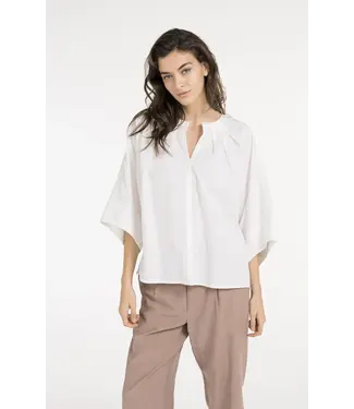 YAYA 01-201217-605/99064  Batwing blouse with back pleats