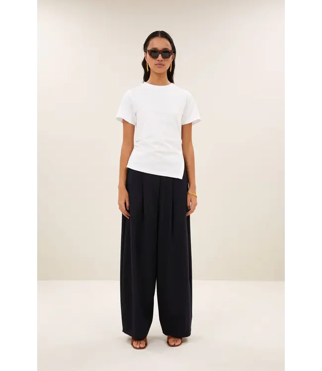 26411116/White  freja shirt