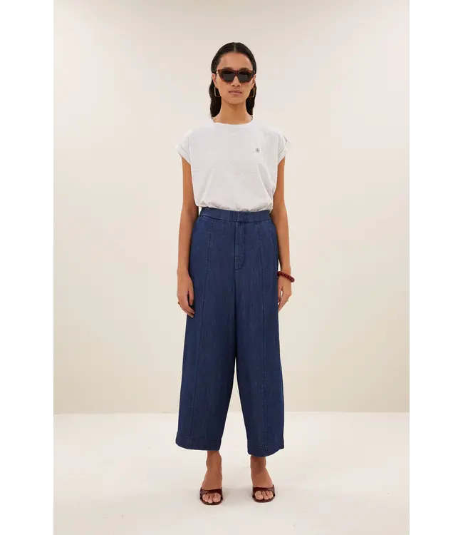 26418001/DarkDenim  fuji denim pants