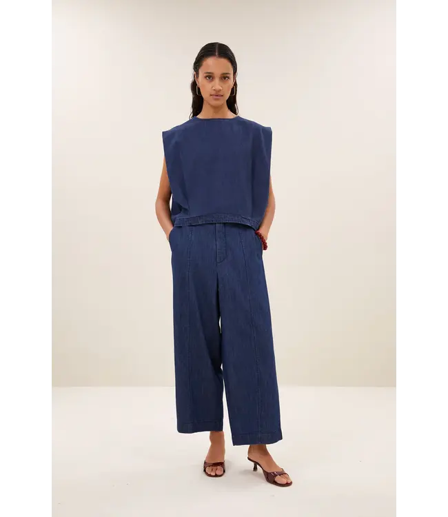 26418001/DarkDenim  fuji denim pants