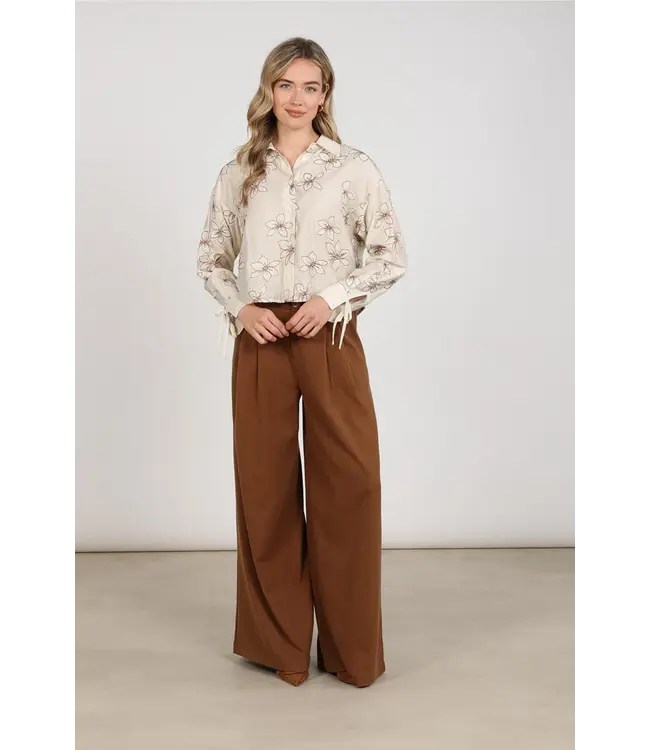 NKF02118/Sand  Bailey Blouse Flower