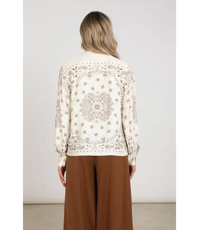 NKF02201/OffWhite/Toffee  Angie Blouse Tie Paisley