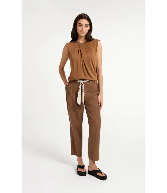 01-709392-607/81025  Sleeveless top with pleated neck detail