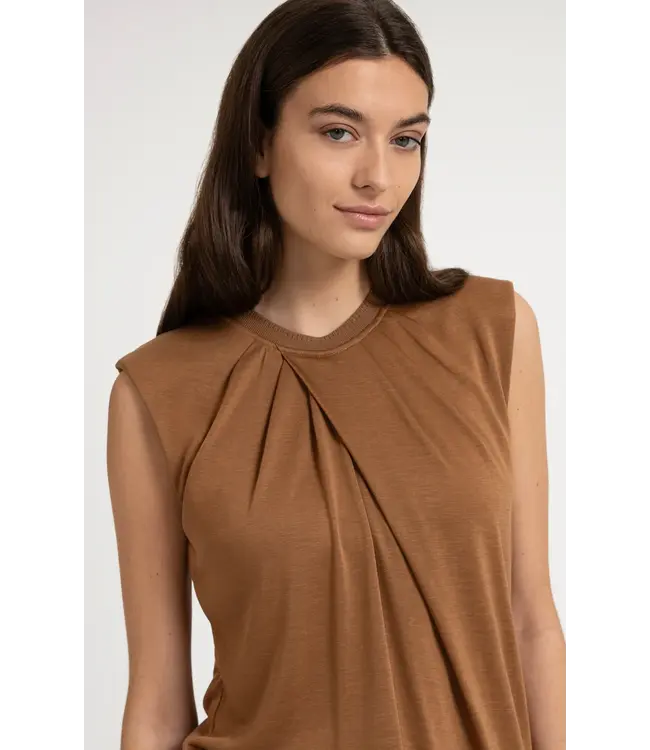 01-709392-607/81025  Sleeveless top with pleated neck detail