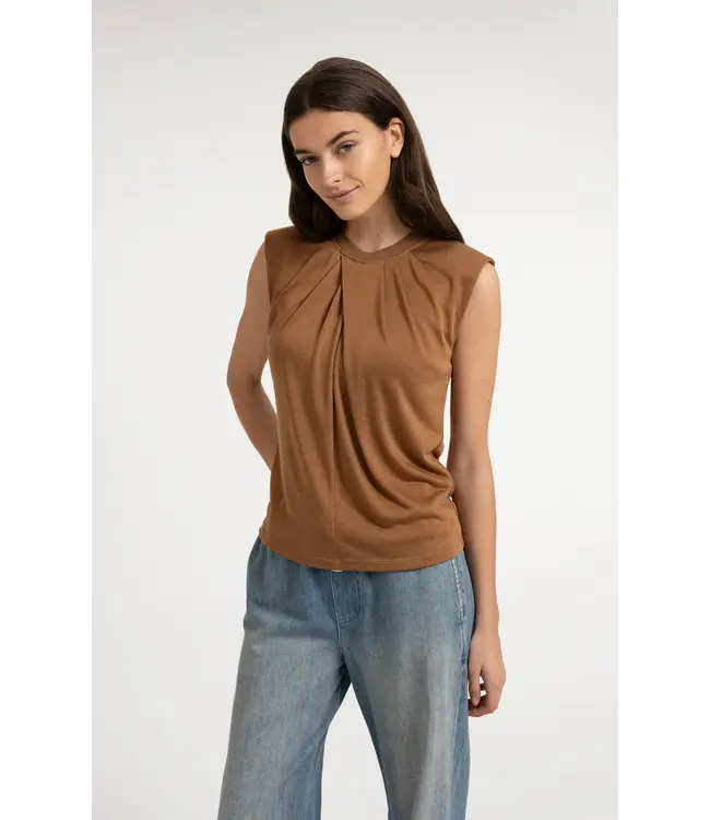01-709392-607/81025  Sleeveless top with pleated neck detail