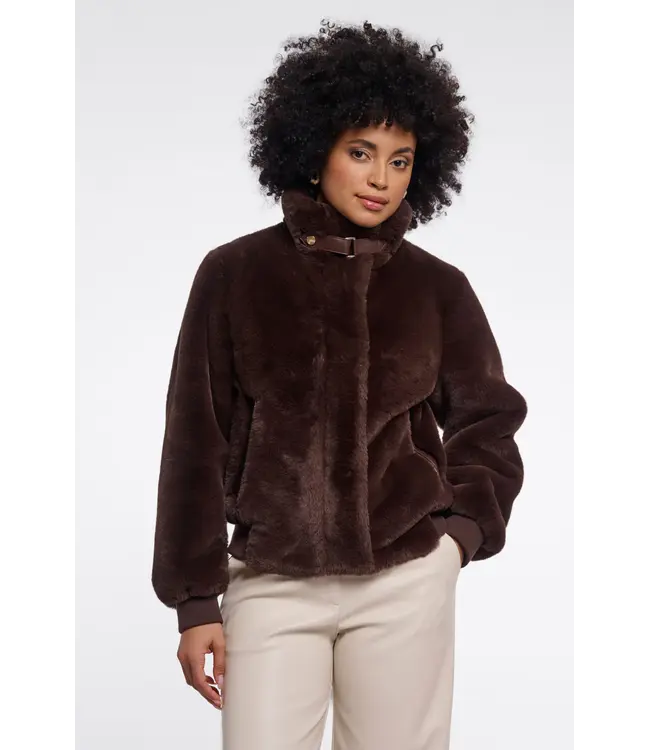 Ambra.7002611/CoffeeRoast  Short faux fur jacket