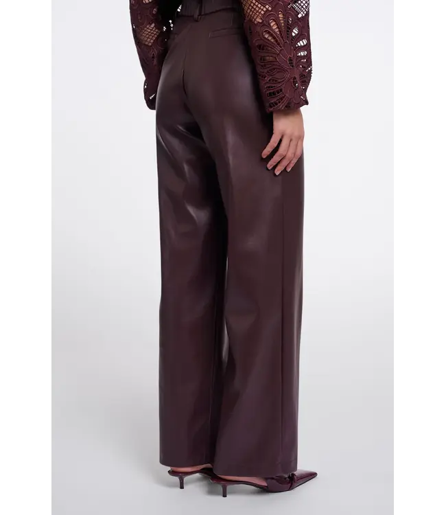GeorginaRegular.7502611/ChocolateBean  Regular length faux leather pants