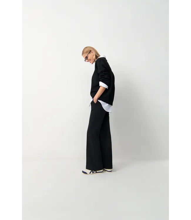 6337-0332/01-099  Francoise broek Black