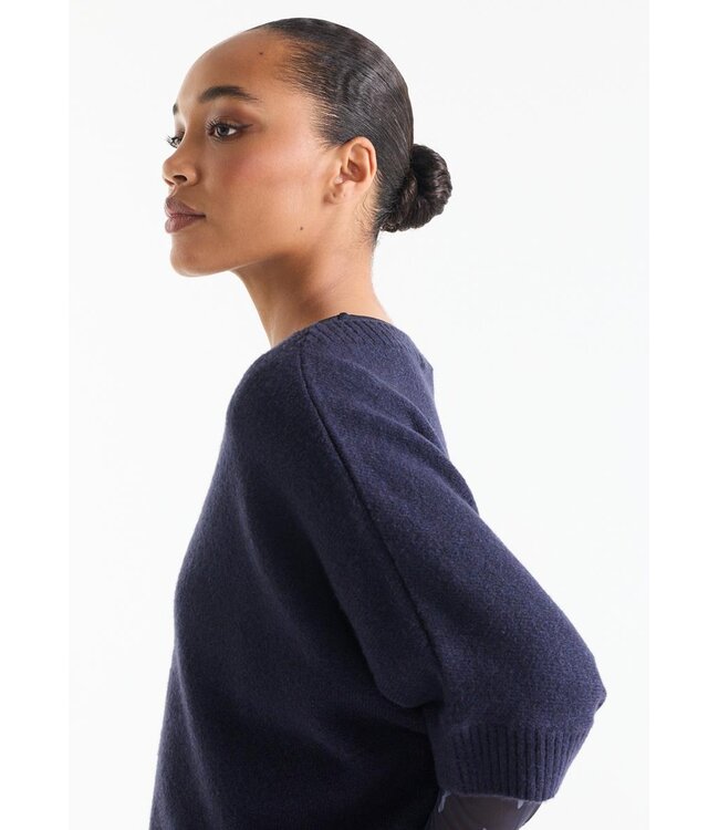 DACOTA-W26/000780-darkblue  DACOTA TRUI sk 163 round short batwing sleeve