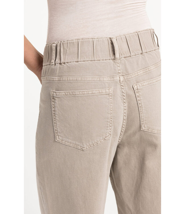01-311153-608/99027  Denim jeans with wide legs and distinctive waistband - L32