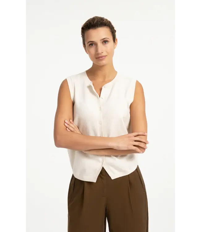 01-010170-608/990802  Knitted spencer with button closure