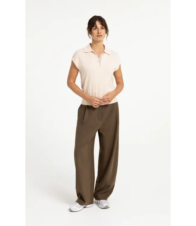 01-301275-608/90617  Woven barrel-leg trousers with pleat detail