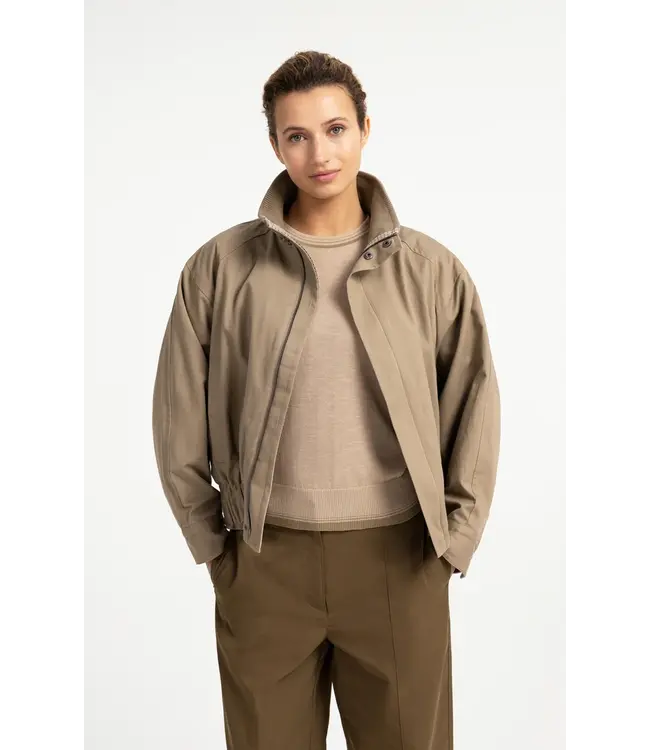 02-001080-608/81018  Oversized jacket with stand collar