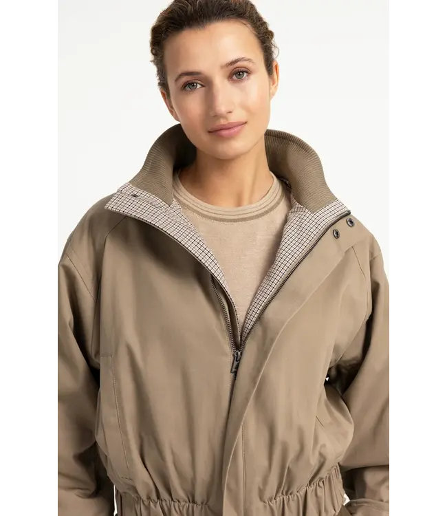 02-001080-608/81018  Oversized jacket with stand collar