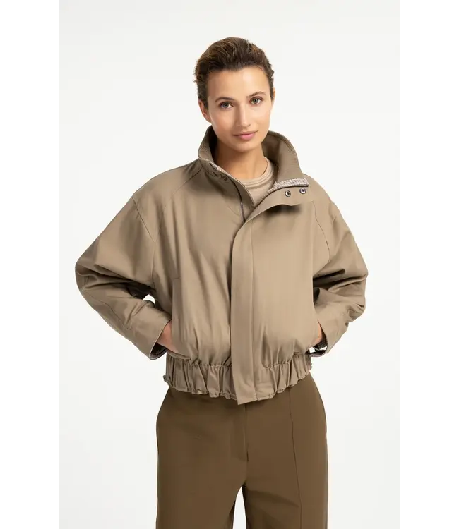 02-001080-608/81018  Oversized jacket with stand collar