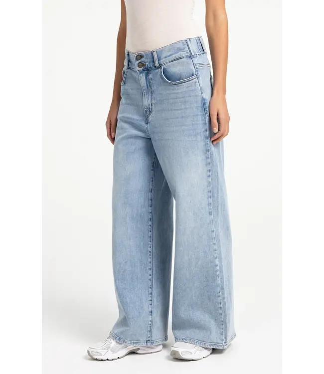 01-311153-608/99036  Denim jeans with wide legs and distinctive waistband - L32