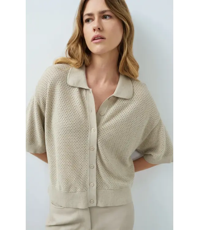 01-010169-608/611032  Open knit cardigan with collar and short sleeves