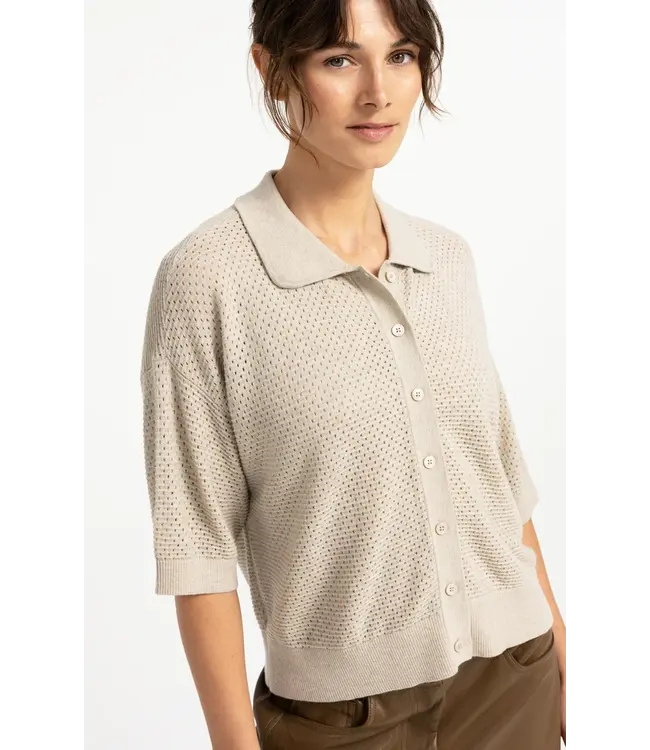 01-010169-608/611032  Open knit cardigan with collar and short sleeves