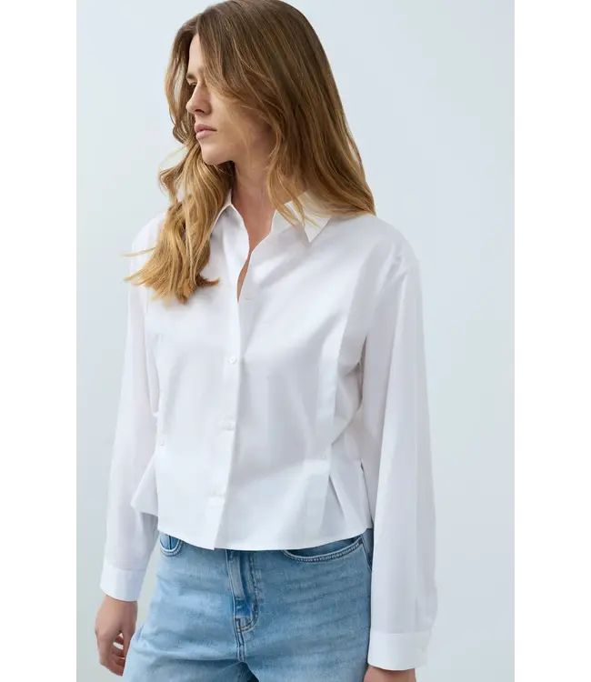 01-201240-608/00000  Poplin blouse with adjustable waist and long sleeves